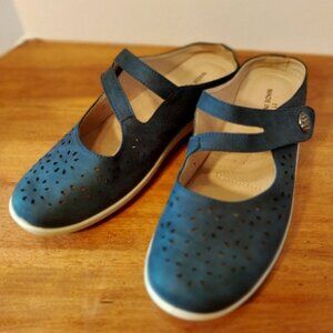 Navy Blue adjustable strap slides size 11